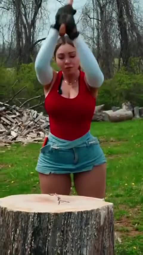 🔥 She Swings the Axe, but What She Teaches is Bigger Than Strength
